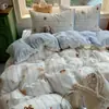 Juego de Cuatro Piezas de Gasa de Doble Capa Estilo Fresco Clase A, Funda de Edredón Engrosada de Algodón Lavado, Juego de Sábanas para Dormitorio de Estudiante, Juego de Tres Piezas