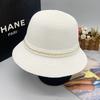Cross-border Hot Dome Fisherman Hat Mulheres Primavera e Verão Wide Brim Sun Protection Warp malha Chapéu de palha feminino Verão Pearl White Top Hat