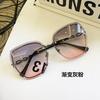 Gafas de sol anti-UV para mujer, cuidadosamente seleccionadas, nuevas, con bordes cortados, Gafas de celebridad de Internet, Fabricante Mayorista de Gafas de Sol de Moda