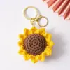 Llavero Colgante de Fresa y Girasol Tejido a Mano Estilo Pastoral Creativo DIY Souvenir para Llave de Coche Venta al por Mayor