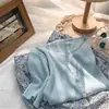 Capa interior de verano con blazer, camisola blanca corta de punto de seda helada para mujer...
