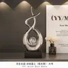 Adorno creativo de ciervo de cerámica con bola de cristal, lujo ligero para sala de estar, mueble de TV, mueble de vino, decoración del hogar, pieza de exhibición de arte de alta gama