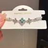 Pulsera de Moda con Colgante de Flor de Trébol con Perlas y Circonitas Francesas, Pulsera Versátil para el Trabajo, Joyería de Mano para Mujeres