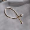 Colgante de Pata de Gato de Lujo Ligero y de Alta Gama, Mismo Estilo que en Xiaohongshu, Pulsera de Cristal y Perlas Simple y de Moda Tendencia