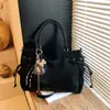 Bolsa Tote Transversal de Ombro Único com Design de Nicho Transfronteiriço 2026 Bolsa Coreana para o Dia a Dia Bolsa Transversal de Ombro Único de Grande Capacidade