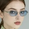 Gafas de Sol de Moda Metálicas, Modernas y Elegantes para Hombres y Mujeres, Montura Ovalada de Alta Gama Estilo Coreano, Versátiles para Fotografía Callejera y Fiestas
