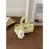 Bolsa de Mão Elegante de Alta Qualidade com Fivela de Trava, Bolsa Transversal Versátil de Moda de Luxo Leve, Bolsa Transversal de Ombro Único de Nicho da Moda Transfronteiriça