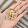 Pegatina para Teléfono Móvil de Oro Puro 999 2 Mg Dios de la Riqueza Caqui Ruyi Talismán de Paz para Atraer Riqueza y Hacerse Rico Regalo Popular Fabricante Venta al por Mayor