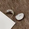 Pendientes de Aro Ancho en Forma de C Bañados en Oro Estilo Minimalista con un Diseño de Arco de Mosaico Espejado Sencillo y Elegante, Pendientes Transfronterizos