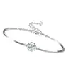 Pulsera de Trébol de Cuatro Hojas Chapada en Oro de 18 Quilates de Acero de Titanio, Simple, Nicho, Elegante, Pulsera de Alta Gama, Elegante, Lujo Accesible y Joyería Personalizada