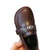 Estilo Retro Francés 2026 Nuevos Zapatos de Medio Uso Cerrados para Mujer, para Usar Afuera, Slip-Ons Perezosos, sin Espalda, Mocasines con Hebilla Metálica