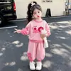 Conjunto de Primavera para Meninas Estilo Coreano Coelho Desenho Animado Conjunto Esportivo Sudadore de Primavera e Calça Comprida para Bebê Conjunto de Duas Peças Estilo Primavera Infantil