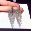 Brincos de Corrente com Franja Totalmente Cravejados de Diamantes, Estilo Europeu e Americano, Exagerados e Grandiosos, Super Brilhantes, para Mulheres, Fashionáveis, de Luxo Leve, com Sensação de Alto Padrão, Brincos Requintados e Versáteis