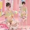 Tema Estúdio Fotográfico Novo Retrô Novo Estilo Chinês Vestido Amassado com uma Vibe Descolada para Sessão de Fotos da Barriga de Grávidas