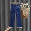 Pantalones vaqueros para niñas de primavera y otoño, elegantes y modernos, estilo coreano, acampanados con ribete de encaje para niños