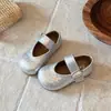Sapatos de Couro Infantis Estilo Retrô Francês Mary Jane 2026 Primavera Outono Estilo Coreano Para Meninas Solado Macio Versátil Sapatos de Uma Sola Sapatos de Princesa