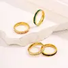 Anillo de gran venta transfronteriza, anillo de lujo ligero de nicho con diamantes de colores del cielo estrellado, acero de titanio, moderno y de alto valor, anillo personalizable