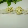 Accesorios de joyería DIY, colgante auspicioso con forma de murciélago hueco de color chapado en latón, espaciador con cuentas en forma de T, venta al por mayor