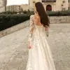 Vestido de Novia con Escote en V Profundo y Espalda Descubierta, Mangas Largas, Moda Transfronteriza Otoño e Invierno 2026, Estilo Nuevo, Corte Ajustado, Sexy, Sencillo, Adecuado para Fotografía de Viaje