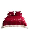 Elegante y festivo juego de cuatro piezas 100S de algodón de fibra larga en color rojo brillante para recién casados, ropa de cama de algodón puro para un matrimonio feliz