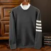 Outono e inverno lã mista moda masculina versátil cor sólida espessado quente malha base camisa masculina top suéter