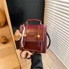 Diseño de Mochila Transfronteriza Bolsa de Nicho para Mujer 2025 Nueva Mochila Escolar Pequeña Moda Viaje Mezclilla Versátil
