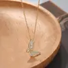 Cadena para clavícula elegante de oro real electrochapado con microincrustaciones de circonita, collar de mariposa con diamantes completos de alta calidad para mujer, estilo ins, collar combinable
