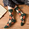Calcetines de lana para mujer, calcetines de media pantorrilla, calcetines cálidos gruesos de estilo coreano de moda para otoño e invierno, cuadros de rombos retro japoneses.