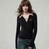 Camiseta de Manga Larga con Cuello Polo Falso de Dos Piezas Bloque de Color para Mujer, Nuevo Estilo Otoño 2026, Corte Ajustado, Hombro Normal, Top Básico