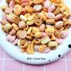 Caricatura Tamaño pequeño Simulación Comida Jugar Galleta Mixta Pan Hamburguesa Accesorios de Resina DIY Accesorios para Funda de Teléfono Móvil Pasta para Uñas