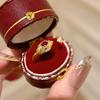 Anillo de reina retro francés con corindón rojo, anillo de serpiente, ligero, lujoso, con diamantes, estrellas y cobre para mujer.