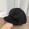 Boina Octagonal Retro Japonesa de Ala Plegable Lateral para Mujer, Cálida a Prueba de Viento Otoño/Invierno Artística Versátil Afinadora de Rostro Newsboy Pintor