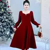 Vestido de Noiva Estilo Francês Toast 2026 Novo Vestido de Noiva e Noivado Manga Longa Baile de Formatura Elegante e Gracioso