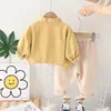2024 Nova Camisa de Primavera para Meninos Roupas Infantis Desenho Animado Fofo Roupas de Primavera para Bebês Conjunto de Duas Peças de Outono para Crianças Atacado