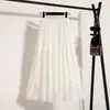 Vestido de verão plus size para mulher com design estiloso, malha dupla, acabamento em renda, saia midi que rejuvenesce e emagrece