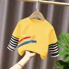 Roupa Feminina Duas Peças Camiseta de Manga Longa Primavera e Outono Top Infantil Roupa de Outono para Crianças Mais Velhas Algodão Puro Camisa Básica Listrada