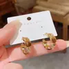 Pendientes Cuadrados Geométricos Estilo Maillard Europeos y Americanos para Mujer, de Alta Gama, Elegantes, Modernos, Versátiles, Accesorios para Orejas de Lujo Discreto de Nicho
