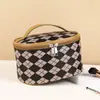Bolsa de Cosméticos Estilo Británico de Gran Capacidad Impermeable Portátil Moda Bolsa de Cosméticos Bolsa de Almacenamiento Bolsa Portátil para Salir Cosméticos al por Mayor