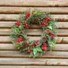 Nueva corona navideña de Amazon, corona de pino con frutos rojos, decoración para el hogar, adornos navideños de ratán transfronterizos americanos.
