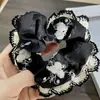 Laço de Cabelo Elegante com Flor de Renda Bordada Preta Retro Corda de Cabelo Elegante para Penteado de Festa Acessórios de Cabelo Roupa Versátil para o Trabalho