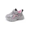 Zapatos Deportivos de Malla Transpirable para Estudiantes Niños y Niñas, Ligeros Antideslizantes Estilo Papá para Niños, Moda Primavera 2026