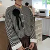 Jaqueta curta xadrez de gola redonda para mulheres Cardigã de lapela de abotoamento simples com manga longa Top decorativo pequeno retrô que rejuvenesce