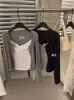 Camiseta de manga larga con cuello en U y encaje sensual para mujer, diseño de otoño con corbatín, top tipo dos piezas