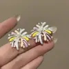 Pendientes de Fuegos Artificiales de Perla y Circonita Chapados en Oro Real de 18 Quilates Pendientes de Estilo Lujoso Accesible Retro Francés Pendientes de Moda Elegantes para Mujer