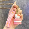 Llavero de Muñeca de Dibujos Animados Sanrio Kulomi, Colgante de Máquina de Bolas, Llavero Lindo para Bolsos, Pequeño Regalo al por Mayor