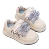 Zapatos Casuales Versátiles de Moda para Niñas 2026 Verano Otoño Nuevos Zapatos Blancos de Suela Suave para Niños Medianos y Grandes Zapatos Individuales con Moño