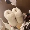 Chinelos femininos, chinelos de exterior, chinelos forrados com fleece, tamancos de pelúcia da moda, confortáveis e quentes para o inverno, estilo slip-on, com sola grossa