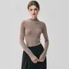 Bitola real 18 com etiqueta! Suéter de lã fiada Yangzi feminino fino gola alta justo camada base versátil