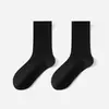 Nuevos Calcetines para Hombre de Color Sólido para Primavera y Otoño Calcetines Casuales de Algodón Calcetines para Hombre de Media Pantorrilla Algodón Peinado Antideslizantes Anti-Olor Fabricante Venta al por Mayor