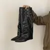 Bico fino, salto oculto, botas estilo calça com fivela de cinto, botas longas femininas, novo modelo outono e inverno 2026, botas de montaria de cano alto extremamente estilosas